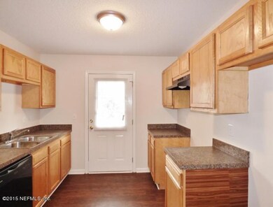 7538 Hare Ave, Jacksonville, FL 32211 - photo 4