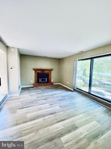 1054 Brinker Dr, Hagerstown, MD 21740 - photo 4