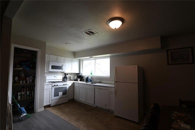 904 Parkview Dr, Cushing, OK 74023 - photo 6