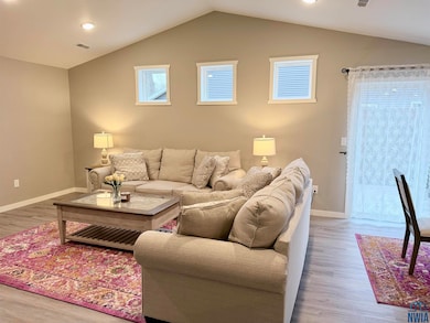 94 N Emerald Dr unit 7, Storm Lake, IA 50588 - photo 5