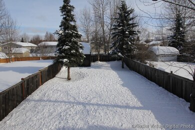 Huge fenced back yard