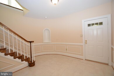 9441 Turnberry Dr, Potomac, MD 20854 - photo 3