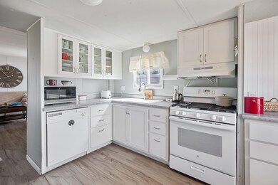 2325 NW Highland Ave unit 17, Grants Pass, OR 97526 - photo 3