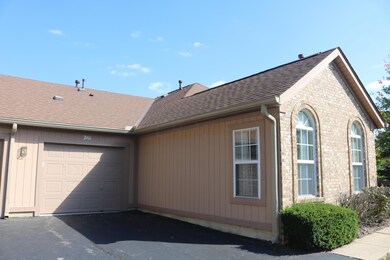 1 car garage w/opener