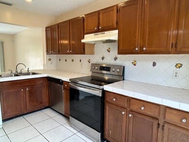 5153 Breckenridge Place unit 39, West Palm Beach, FL 33417 - photo 2