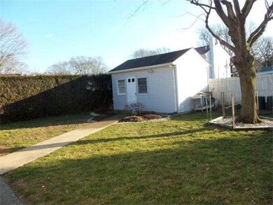 489 N Eastern Ave, Fall River, MA 02723 - photo 2