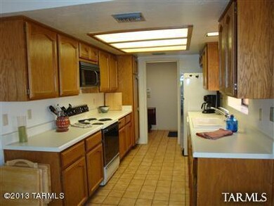 Light bright kitchen