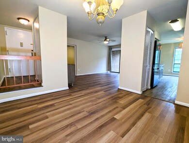 11248 Chestnut Grove Square unit 251, Reston, VA 20190 - photo 6