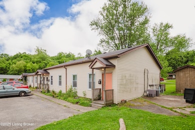 912 Cedar St-14