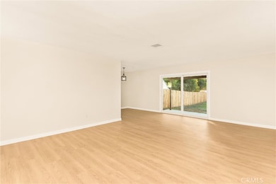 13376 Robin Ct, Yucaipa, CA 92399 - photo 7