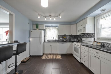 21 Muriel Ave, North Providence, RI 02911 - photo 5