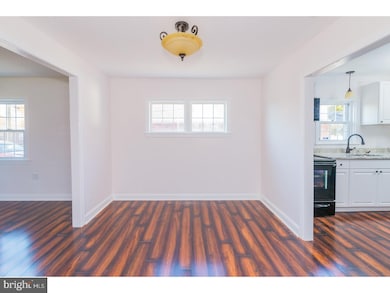 811 W 13th St, New Castle, DE 19720 - photo 6