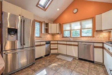 29 Tobin Ln, Bristol, RI 02809 - photo 4