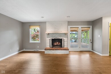 961 Parkside Dr, Columbus, IN 47203 - photo 4