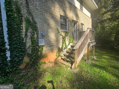 250 Kenilworth Cir, Stone Mountain, GA 30083 - photo 2
