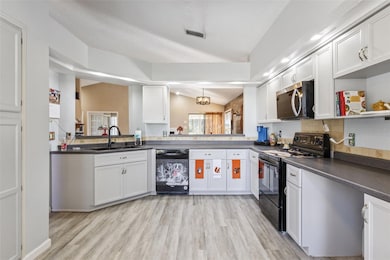 5526 Deepdale Dr, Orlando, FL 32821 - photo 4