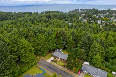 1147 SW 19th St, Lincoln City, OR 97367 - photo 4