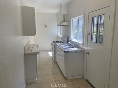 1738 E 4th St unit 1, Long Beach, CA 90802 - photo 3