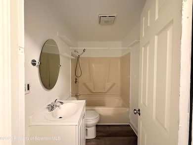 1104 Dartmouth St, Scranton, PA 18504 - photo 7