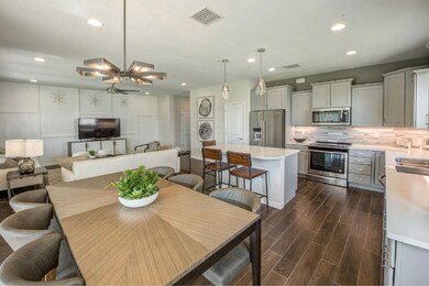 5133 Emma Frst St, Houston, TX 77018 - photo 2