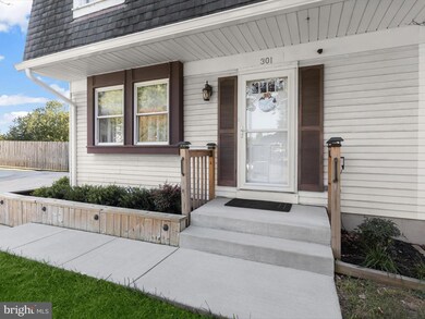 301 Burnside Ct, Joppa, MD 21085 - photo 4