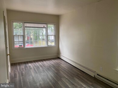 725 W Broad St unit 2, Quakertown, PA 18951 - photo 3