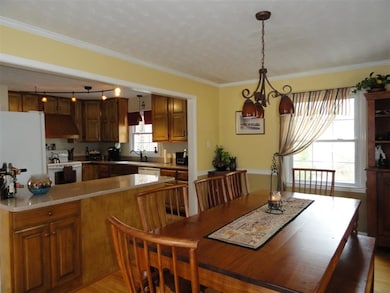 320 Forest Grove Ave, Jacksonville, NC 28540 - photo 6