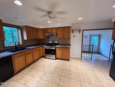 28 North St, Albany, NY 12205 - photo 5