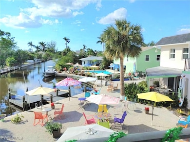 2840 Shoreview Dr unit 7, Naples, FL 34112 - photo 2