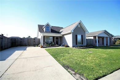 2709 Bayou Des Cannes Dr, Marrero, LA 70072 - photo 2