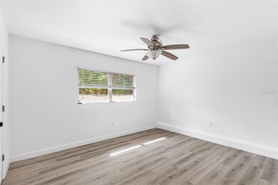 555 62nd St S unit 112, St. Petersburg, FL 33707 - photo 5