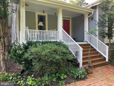 1511 Forest Ln, McLean, VA 22101 - photo 2
