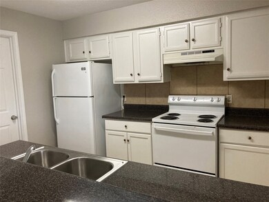 3402 Avenue O unit A, Rosenberg, TX 77471 - photo 2