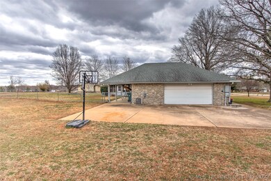 Side Entry Garage