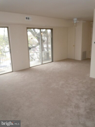 2025 N Lincoln St unit 106, Arlington, VA 22207 - photo 6