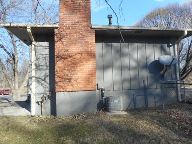 310 NW 17th St, Blue Springs, MO 64015 - photo 3