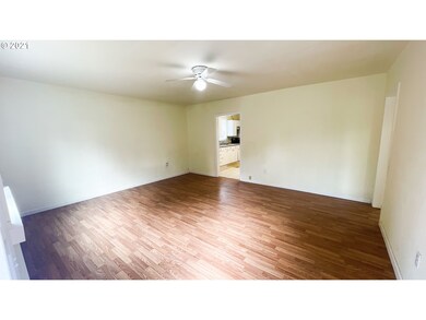 349 20th Ave, Longview, WA 98632 - photo 4