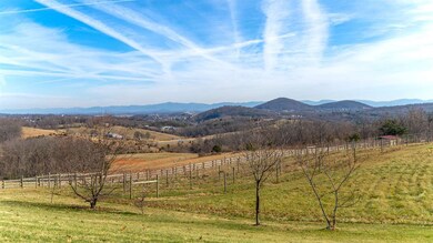 326 Equestrian Dr, Staunton, VA 24401 - photo 7