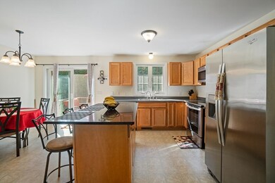 30 Tulip Cir unit 30, South Grafton, MA 01560 - photo 5