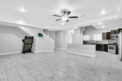 616 Guy Meyers, Socorro, TX 79927 - photo 6