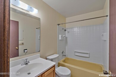 907 W 27th Ave unit 2, Anchorage, AK 99503 - photo 7