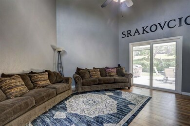 7933 Marywood Dr, Newburgh, IN 47630 - photo 3