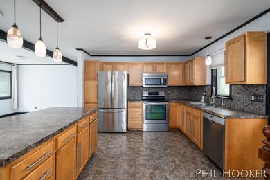 1833 Carlton Ave-15