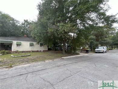 2244 Greenwood St, Savannah, GA 31404 - photo 4