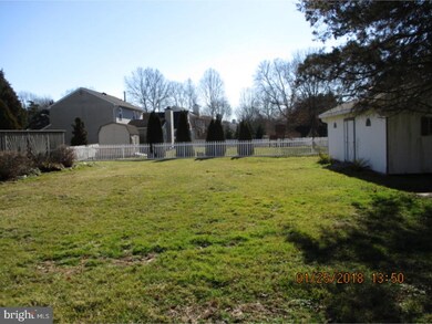 509 Macintosh Dr, Mullica Hill, NJ 08062 - photo 3