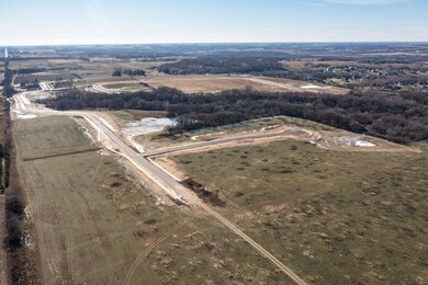 L19B4 Royal Oaks Ln SW, Rochester, MN 55902 - photo 2