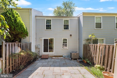 10603 Tuppence Ct, Rockville, MD 20850 - photo 2