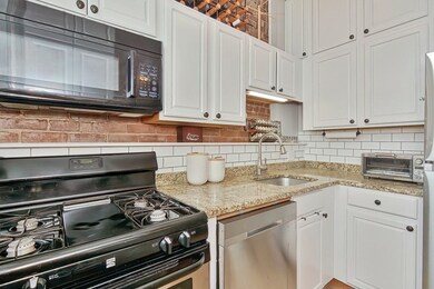33 Bay State Rd unit 5, Boston, MA 02215 - photo 7