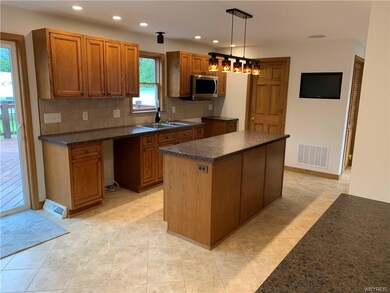 37 N Marion St, North Tonawanda, NY 14120 - photo 6