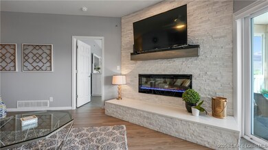 492 Regatta Bay Dr unit 4-E, Village of Four Seasons, MO 65049 - photo 7